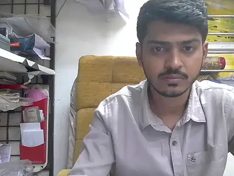 Snapshot of cute_modell chatting on 19, 12, 2025 cute modell online show from 19, 12, 2025