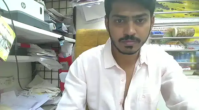 Snapshot of cute_modell chatting on 1, 2, 2025 cute modell online show from 1, 2, 2025