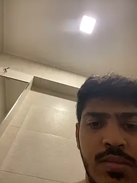 Snapshot of cute_modell chatting on 17, 10, 2025 cute modell online show from 17, 10, 2025