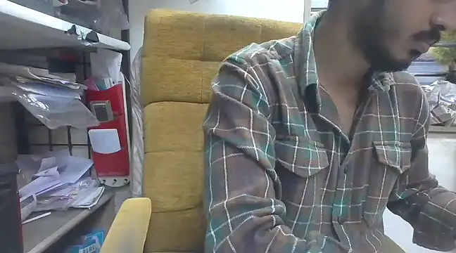 Snapshot of cute_modell chatting on 13, 2, 2025 cute modell online show from 13, 2, 2025