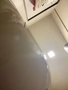 Snapshot of cute_modell chatting on 6, 10, 2025 cute modell online show from 6, 10, 2025