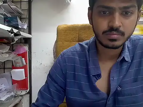 Snapshot of cute_modell chatting on 5, 11, 2025 cute modell online show from 5, 11, 2025