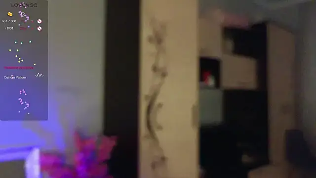 KiraBriis online show from 4, 2, 2025