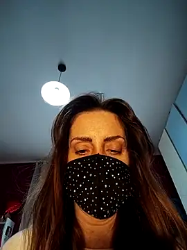 Akemi rossi online show from 11, 3, 2026