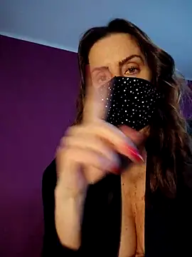 Akemi rossi online show from 10, 4, 2026