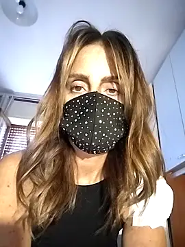 Akemi rossi online show from 20, 9, 2025