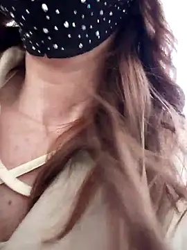 Akemi rossi online show from 19, 4, 2026