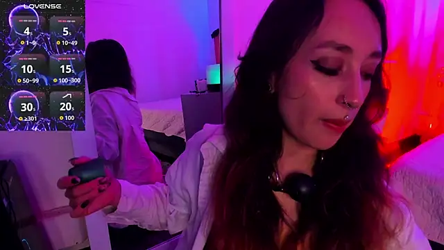 coral jonesss online show from 5, 12, 2025