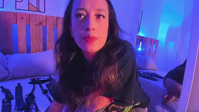 coral jonesss online show from 20, 3, 2026