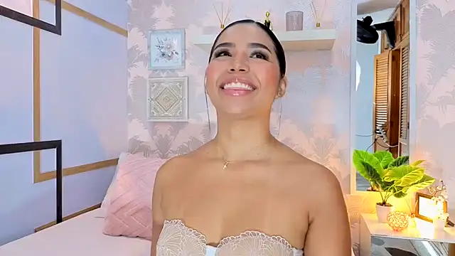 CharlotteGraay online show from 18, 11, 2025