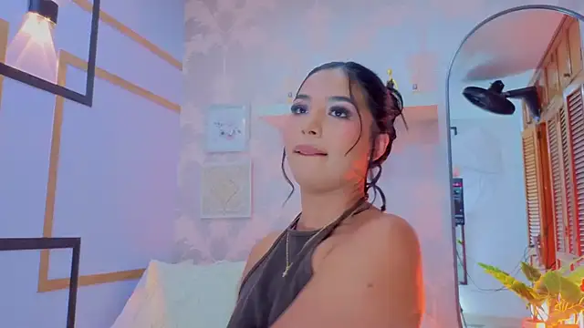 CharlotteGraay online show from 11, 3, 2026