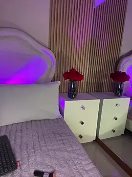 Sara  collins   online show from 27, 10, 2025