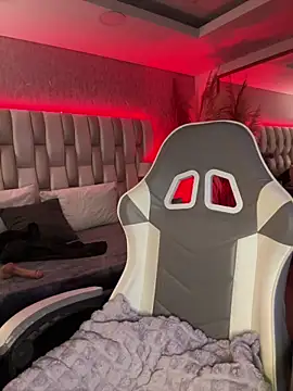 Sara  collins   online show from 21, 12, 2025