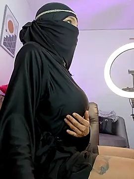 azahara faraah online show from 28, 10, 2025