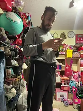 leonardohot1987 online show from 18, 2, 2025