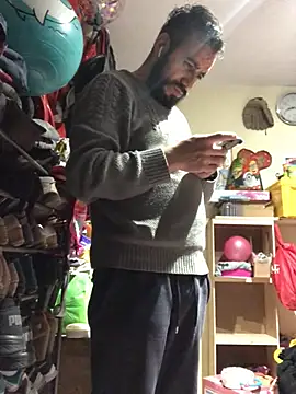 leonardohot1987 online show from 1, 2, 2025