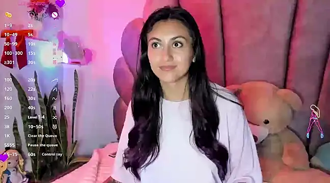 sweetfoxy 17 online show from 1, 2, 2025