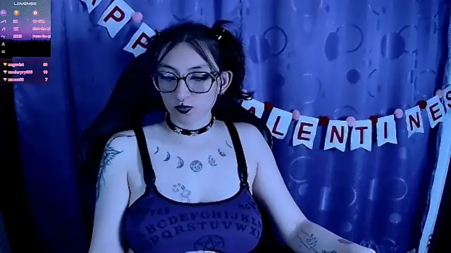 Kimlennox  online show from 11, 2, 2025