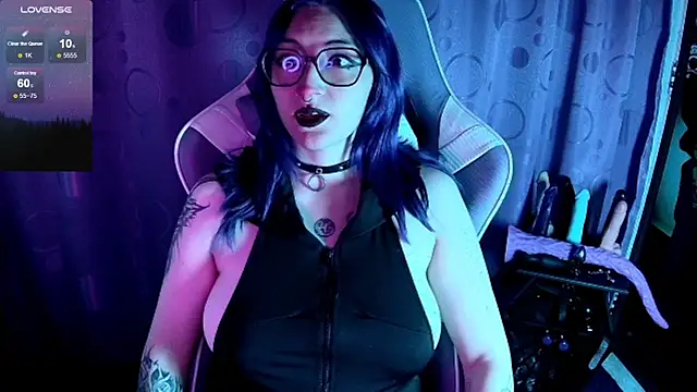 Kimlennox  online show from 19, 9, 2025