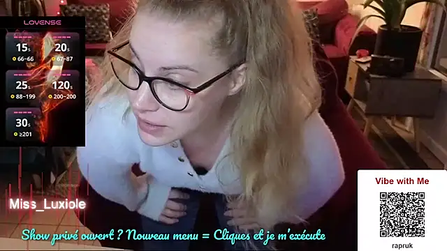 Miss luxiole online show from 22, 9, 2025