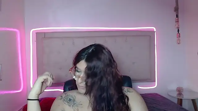 Snapshot of kathepickmanx chatting on 16, 10, 2025 kathepickmanx online show from 16, 10, 2025