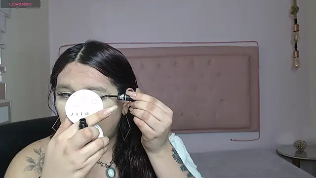 Snapshot of kathepickmanx chatting on 19, 11, 2025 kathepickmanx online show from 19, 11, 2025