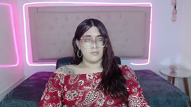 Snapshot of kathepickmanx chatting on 5, 10, 2025 kathepickmanx online show from 5, 10, 2025