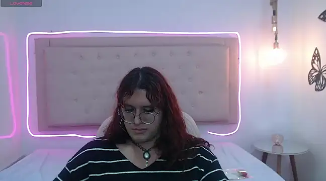 Snapshot of kathepickmanx chatting on 9, 3, 2025 kathepickmanx online show from 9, 3, 2025