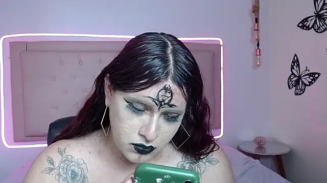 Snapshot of kathepickmanx chatting on 1, 11, 2025 kathepickmanx online show from 1, 11, 2025