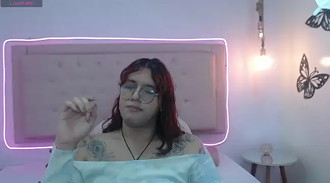 Snapshot of kathepickmanx chatting on 13, 3, 2025 kathepickmanx online show from 13, 3, 2025