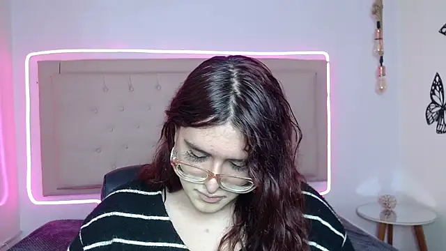 Snapshot of kathepickmanx chatting on 3, 10, 2025 kathepickmanx online show from 3, 10, 2025