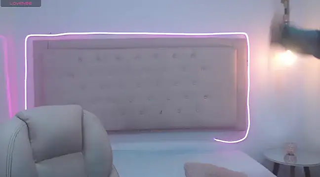 Snapshot of kathepickmanx chatting on 8, 3, 2025 kathepickmanx online show from 8, 3, 2025