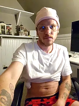 Snapshot of SoxxyNsh chatting on 4, 2, 2026 SoxxyNsh online show from 4, 2, 2026