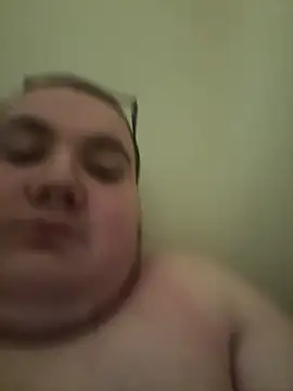 Bigcokz123456 online show from 23, 4, 2026