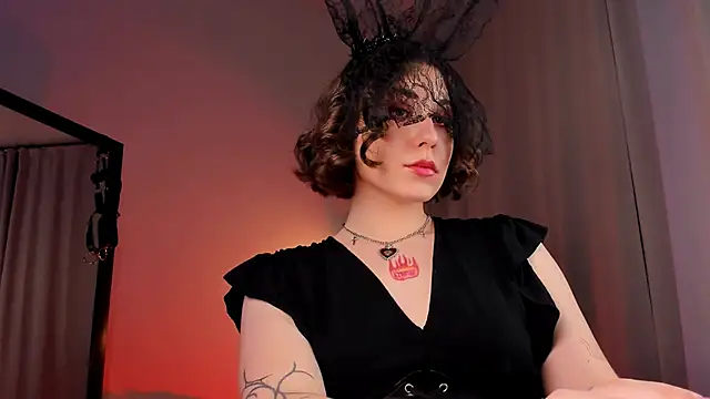 Eva Moss  online show from 14, 3, 2025