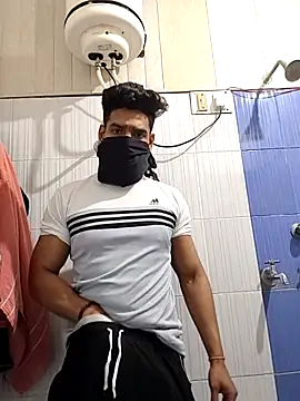 13horny13 online show from 4, 3, 2025