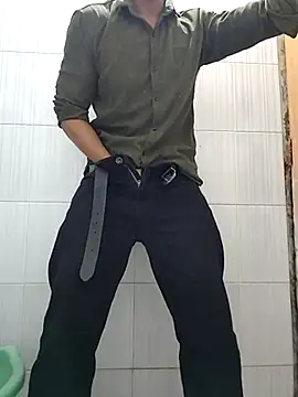 13horny13 online show from 2, 3, 2025