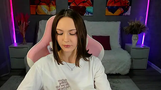 JesssWalker online show from 11, 4, 2026