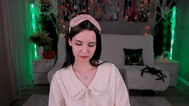 SamanthaaaWalker online show from 8, 10, 2025