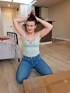 cumtomama online show from 4, 11, 2025