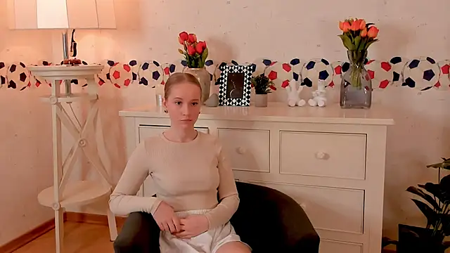 CathrynCrosslin online show from 12, 1, 2025