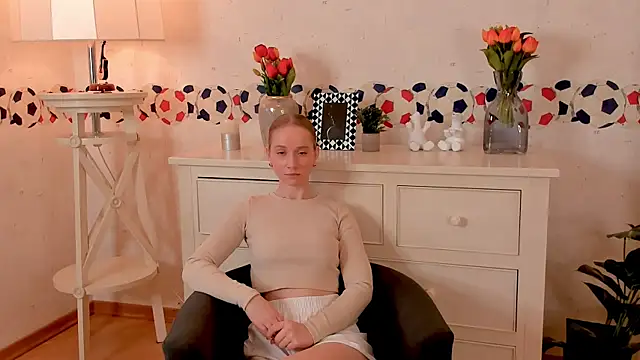 CathrynCrosslin online show from 12, 1, 2025