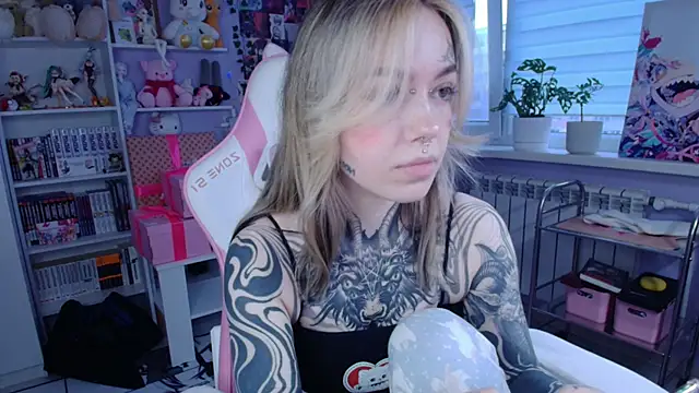 Catharsisi online show from 8, 11, 2025