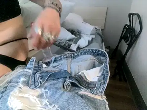 AQuickPhyx online show from 16, 2, 2025