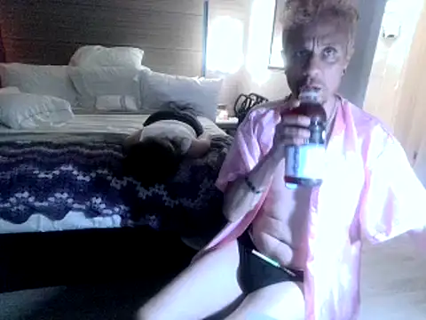 AQuickPhyx online show from 4, 2, 2025