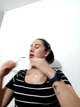 CHARLOTTE 1711 online show from 3, 3, 2025