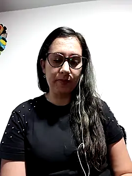 CHARLOTTE 1711 online show from 6, 11, 2025