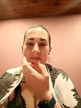 Snapshot of CHARLOTTE_1711 chatting on 25, 4, 2026 CHARLOTTE 1711 online show from 25, 4, 2026