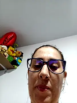 CHARLOTTE 1711 online show from 16, 12, 2025