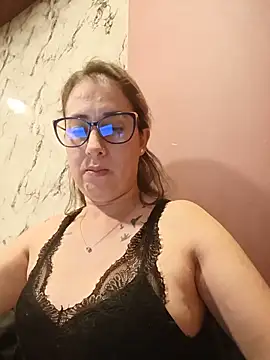 Snapshot of CHARLOTTE_1711 chatting on 28, 5, 2026 CHARLOTTE 1711 online show from 28, 5, 2026